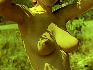 Vintage Nudes: Тайният живот на открито