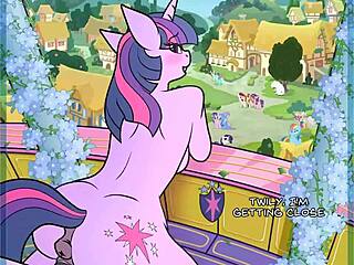 Mon petit poney reçoit un creampie de Twilight Sparks dans l'animation du gros cul