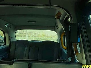 Eurooppalaisessa pornovideossa seksikäs ranskalainen opiskelija viettelee taksikuskin ilmaiseen kyytiin