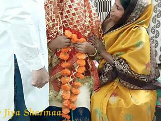 Первая ночь брака индийских пар заканчивается диким тройничком с тещей