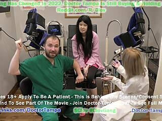 Doktor Tampa und Krankenschwester Stacy Shepard führen eine demütigende gynäkologische Untersuchung an Alexandria Wu als Teil ihres Universitätseingangs durch